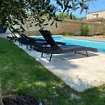 Le Domaine Des Sources B&B