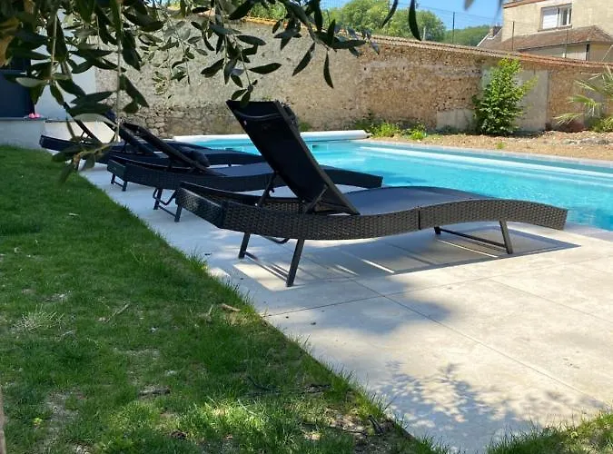 Le Domaine Des Sources Bed & Breakfast