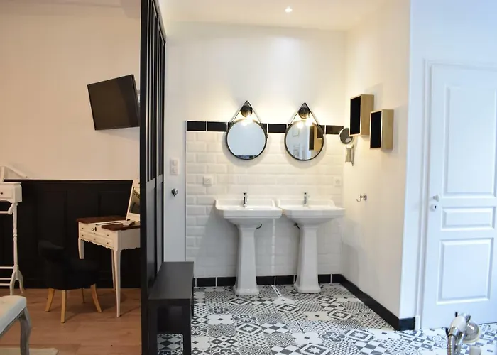 Le Domaine Des Sources Bed & Breakfast 3*